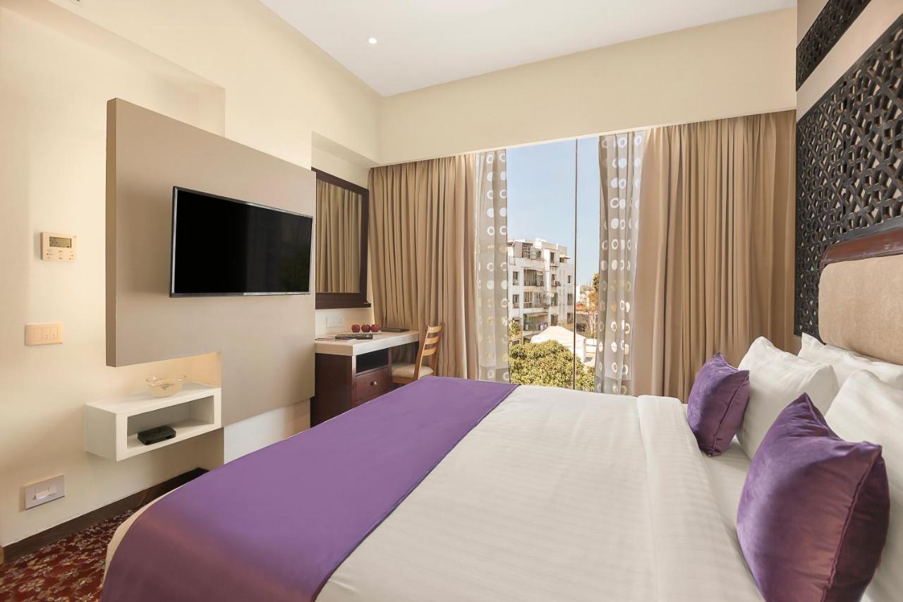 فندق Sarovar Portico , إندور المظهر الخارجي الصورة