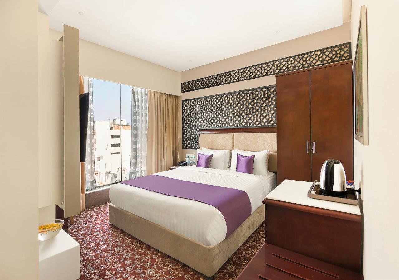 فندق Sarovar Portico , إندور المظهر الخارجي الصورة